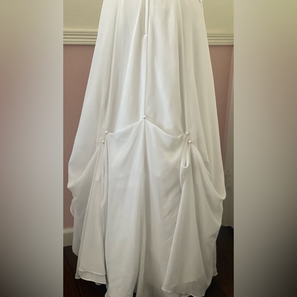 Wedding Gown size 10 - Picture 12 of 16